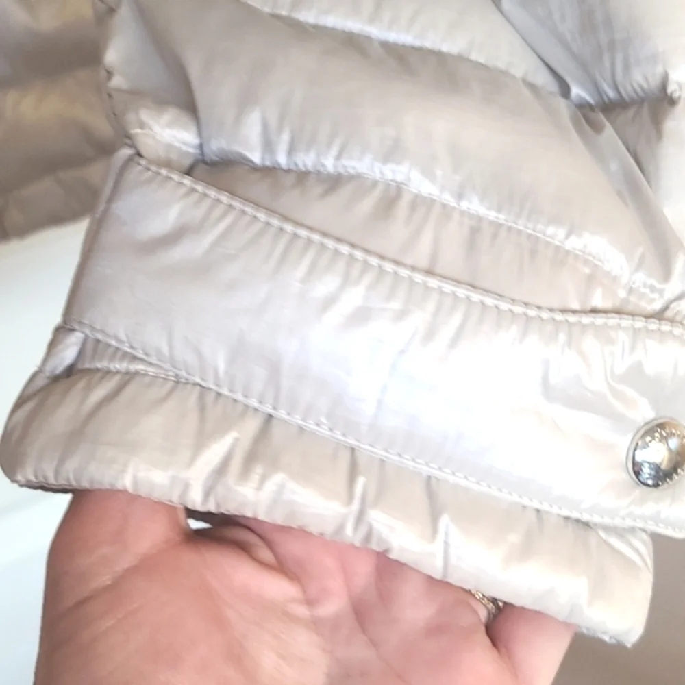 Calvin Klein women's silver, premium down filled, puffer jacket - Picture 5 of 8